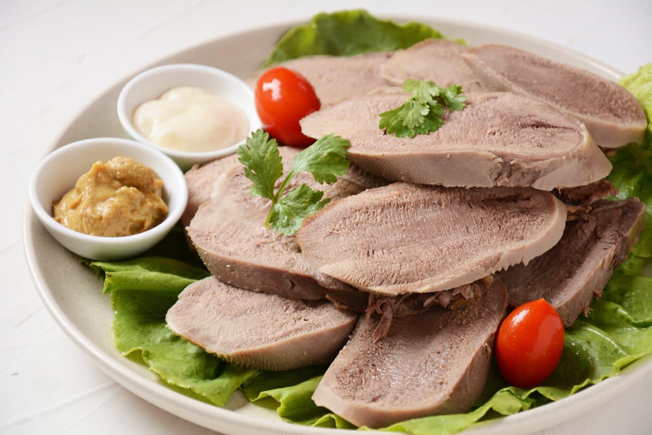 Язык отварной