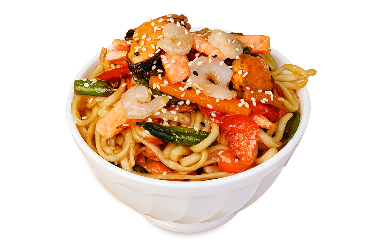 Wok с морепродуктами, овощами и соусом