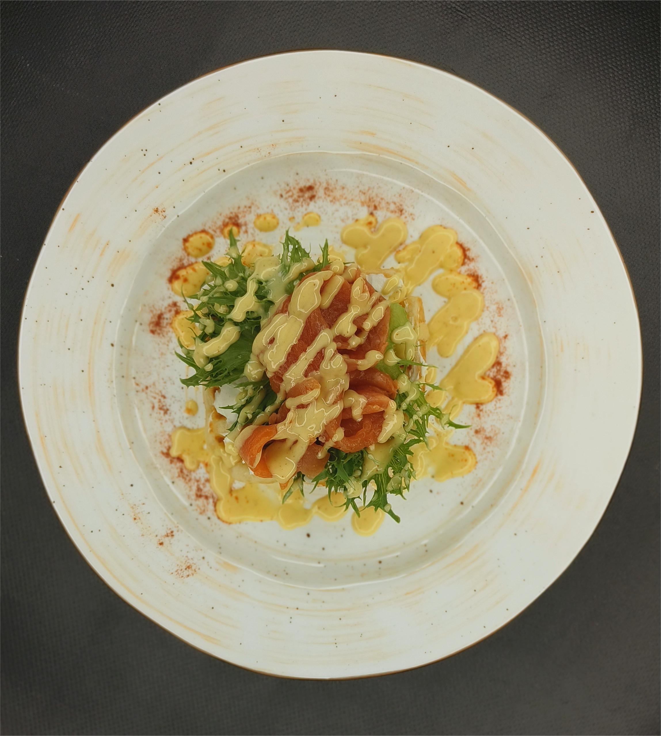 Сырная вафля с форелью