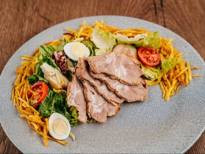 Мясной салат