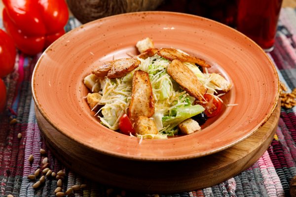 Цезарь с курицей