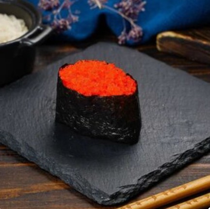 Гункан с тобико