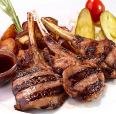 Шашлык из бараньей корейки (антрекот)