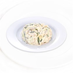 Салат с кальмарами