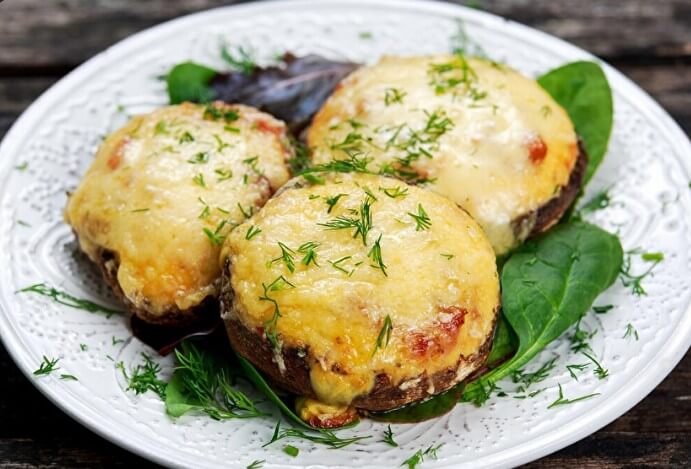 Запеченные шампиньоны с сыром
