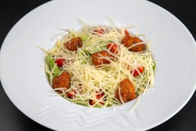 Цезарь с куриной грудкой