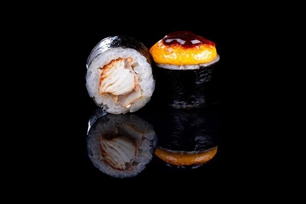 Запеченные мини роллы с угрем