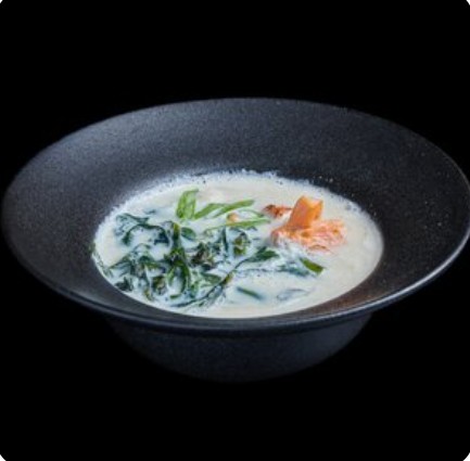 Сливочный суп с лососем