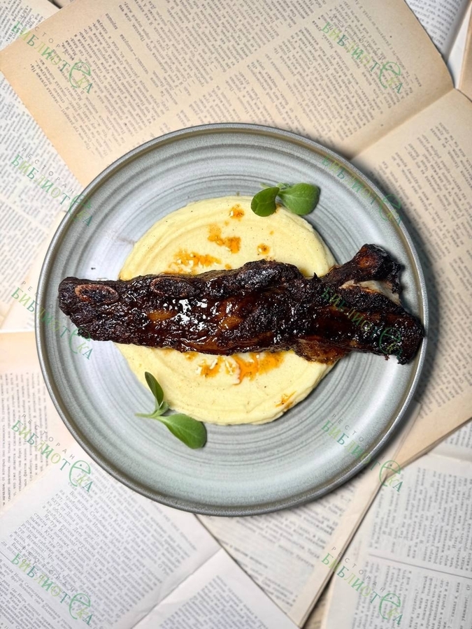 Говяжье ребро с картофельным кремом