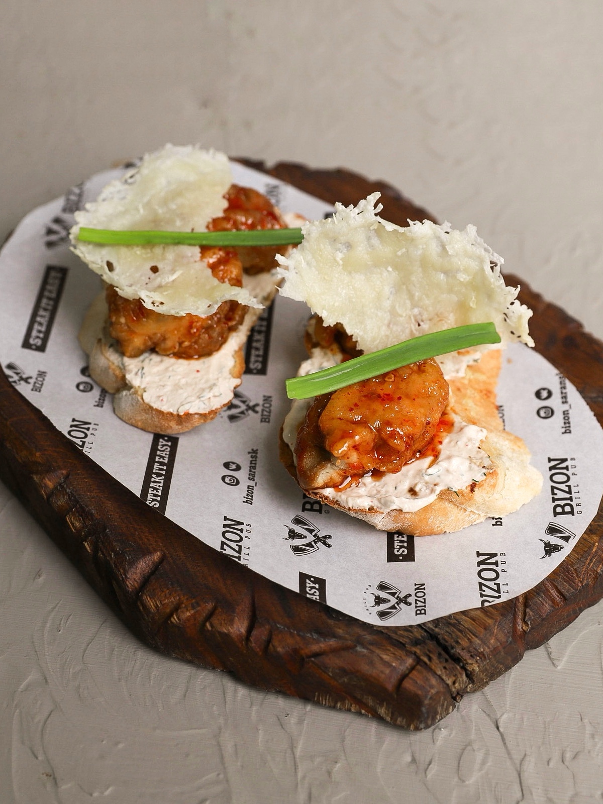 Брускетта с телячьим мозгом