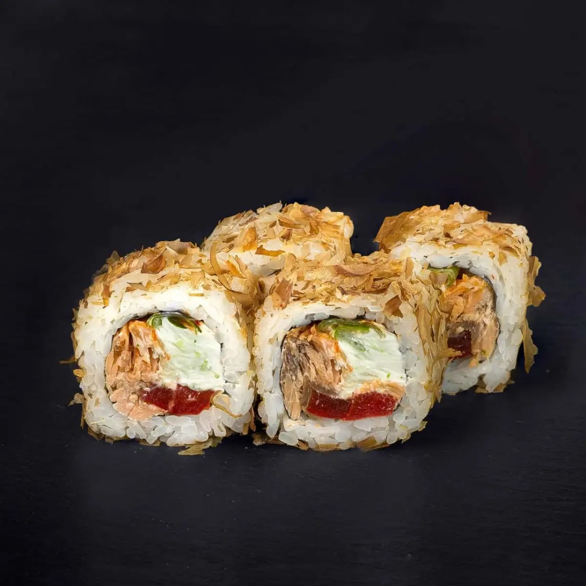 Ролл Бонито спайси 1/2