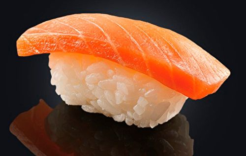 Суши Копченный Лосось