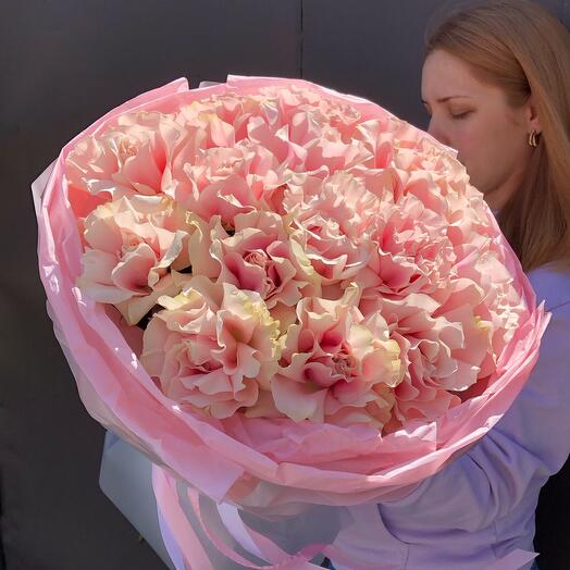 Букет моно из 15 розовых французских роз