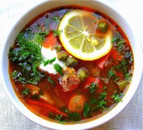 Солянка мясная (классическая)