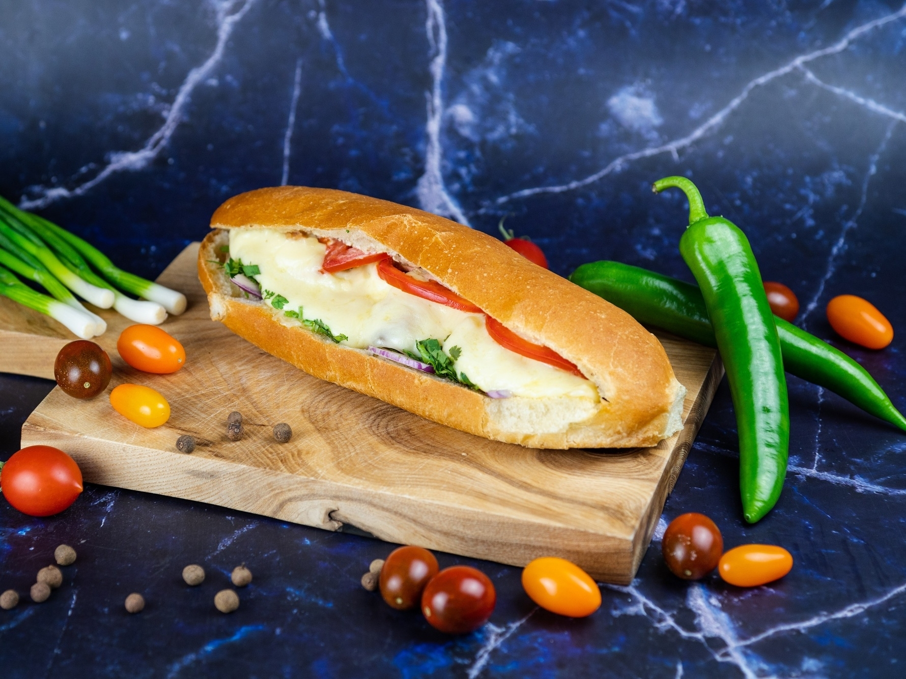 Шаурма Сулугуни в булочке