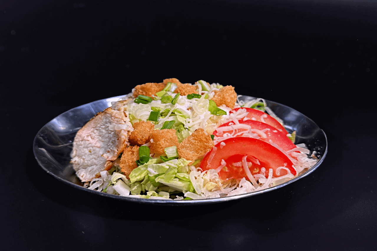 Салат Цезарь с курицей
