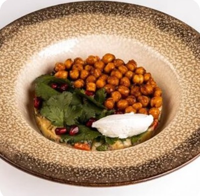 Салат с запеченными овощами и нутом