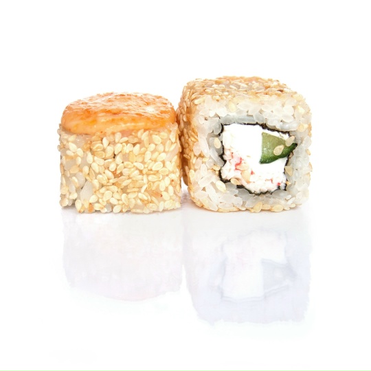 Запеченный ролл с крабом и спайси соусом