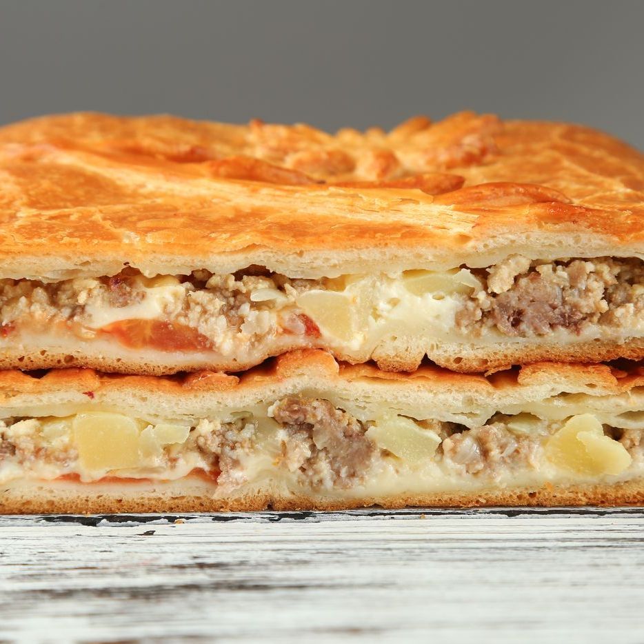 Пирог Мясо по-французски 680 гр на заказ