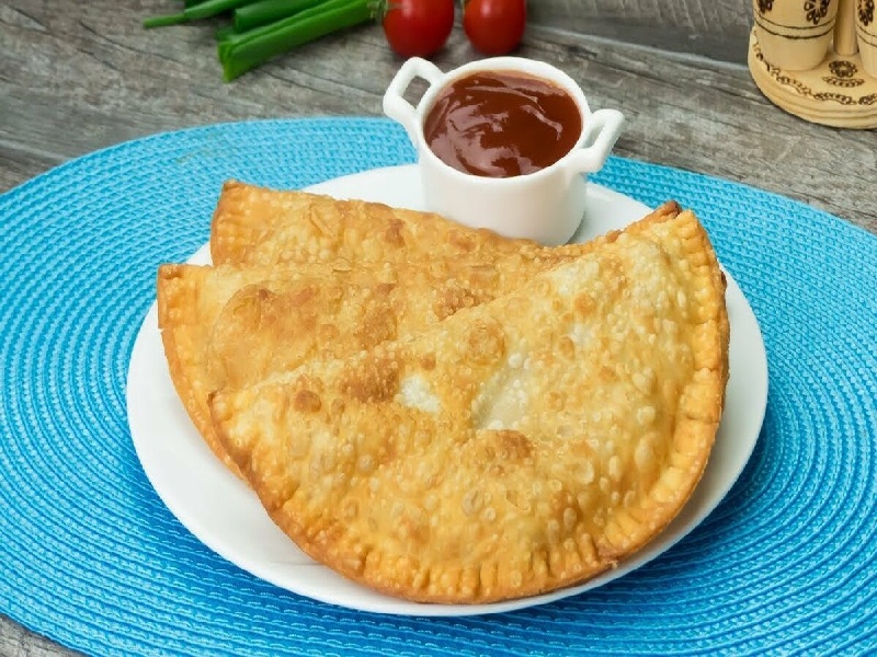 Чебурек с говядиной, свининой и сыром 35
