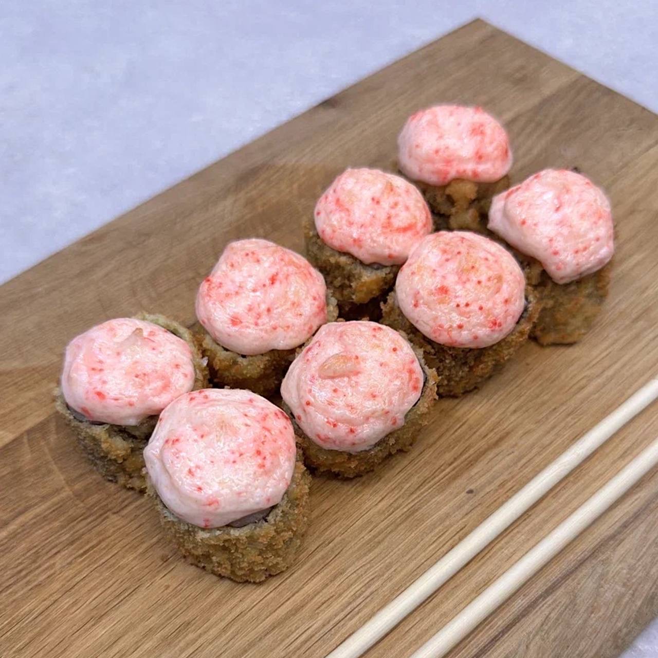 Ролл Мидии Маки Темпура сырный 