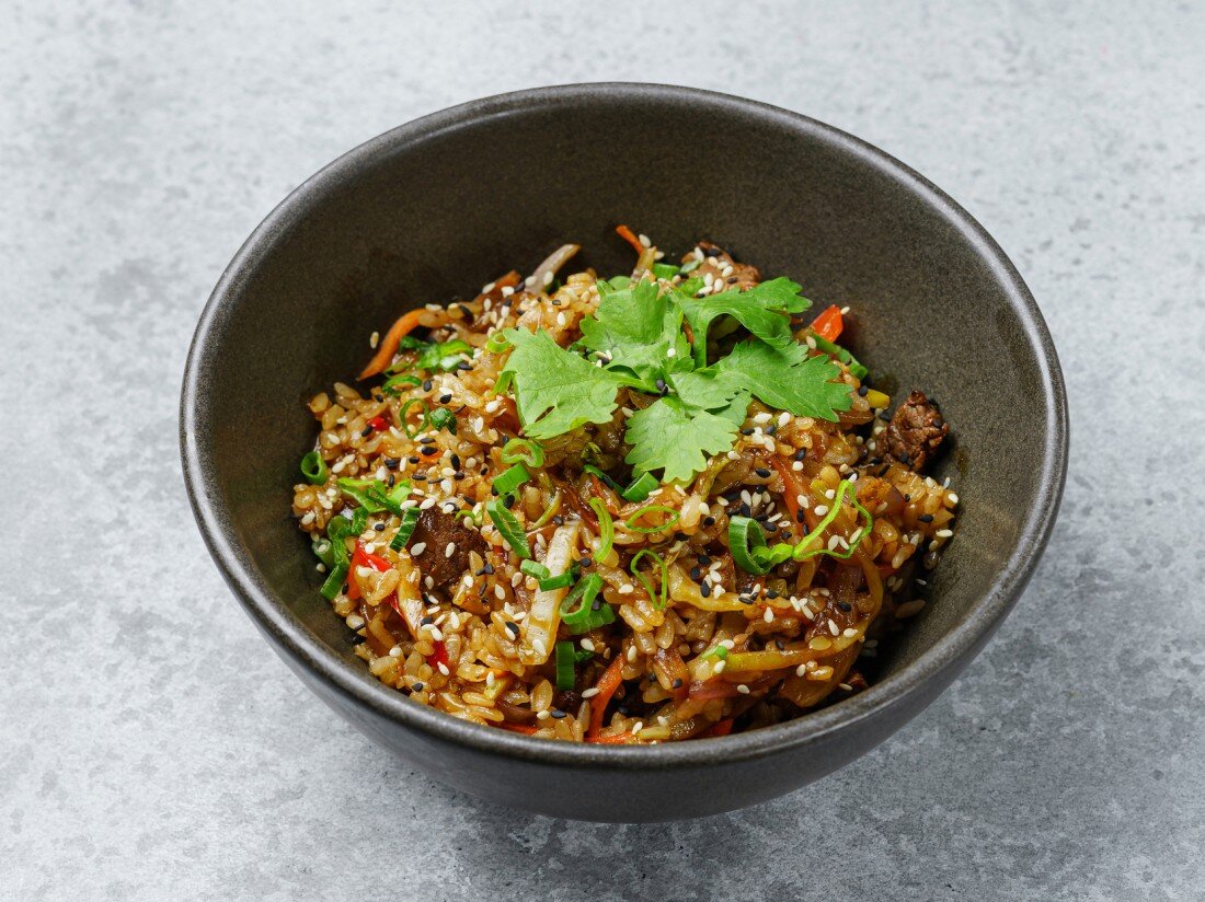 Wok рис с говядиной 320гр.