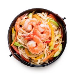 Удон с креветками (пшеничная лапша)