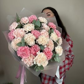 Микс диантусы с эвкалиптом