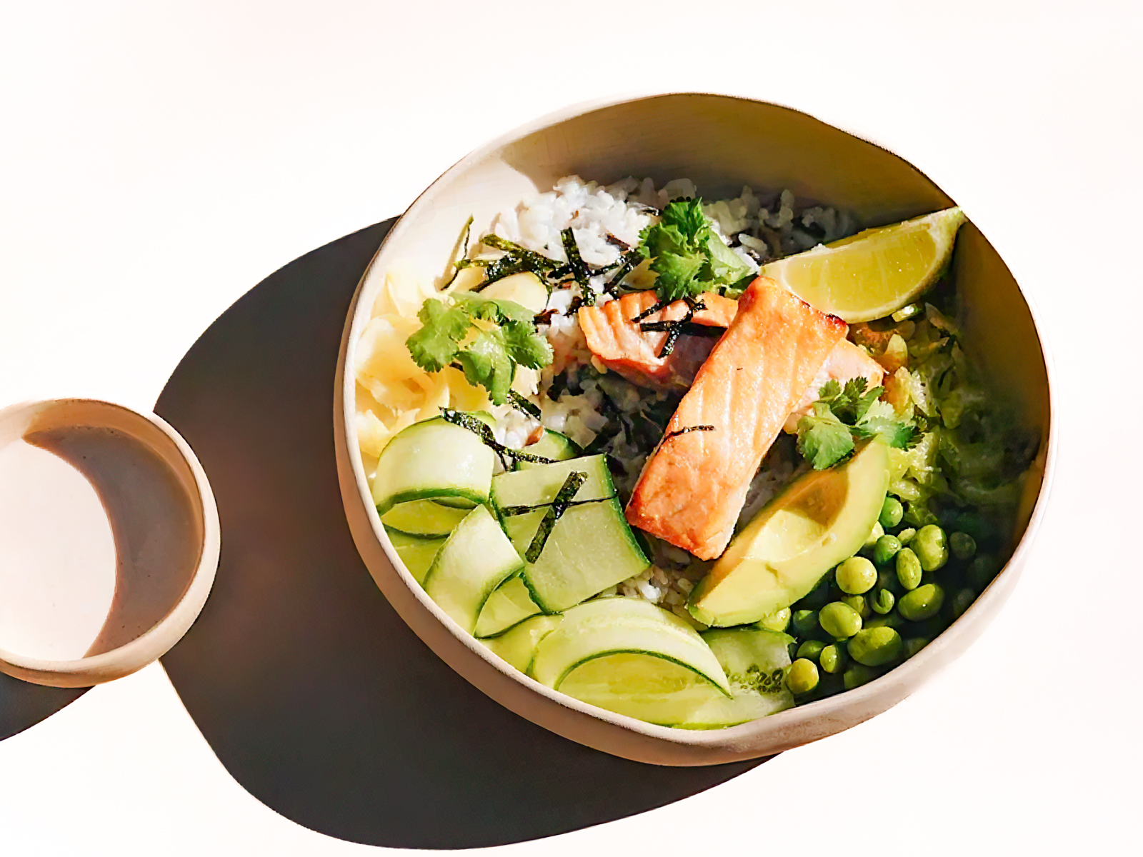 Боул с лососем