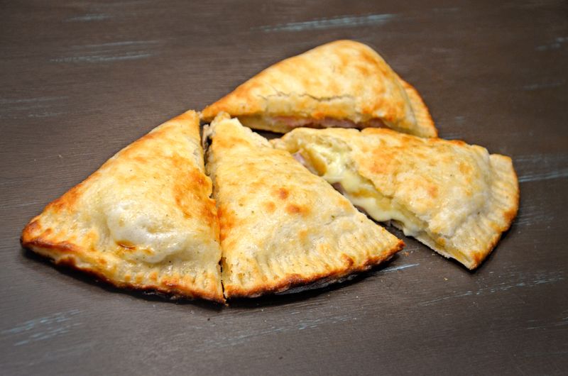Кальзоне Ветчина & Грибы