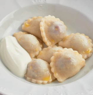 Вареники с вишней