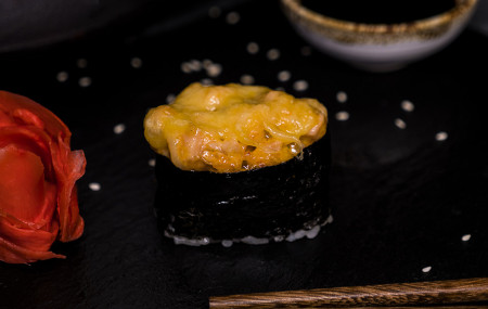 Суши "Горячий лосось"