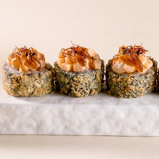 Темпурный ролл с угрём и гребешком (5шт)