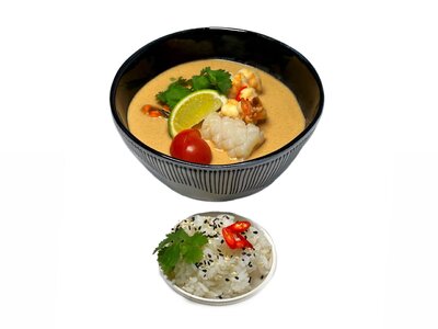 Том ям с морепродуктами