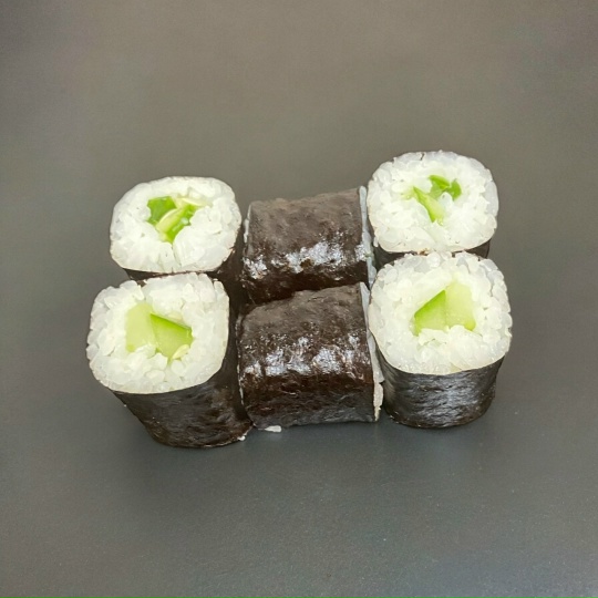 Ролл "Классика с огурцом"