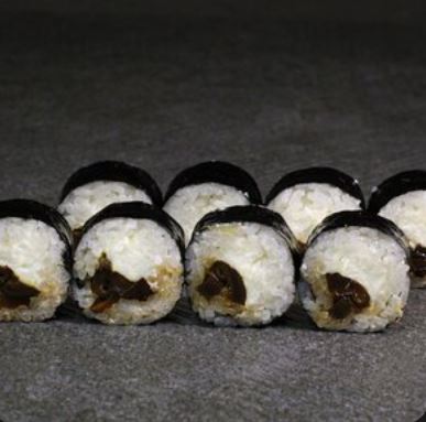 Ролл Маки с грибами шиитаке