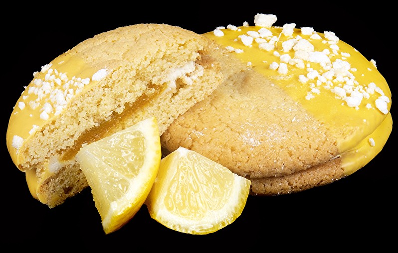 Вупи Пай лимонный с меренговой крошкой