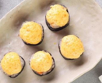 Запечённый с лососем и креветкой