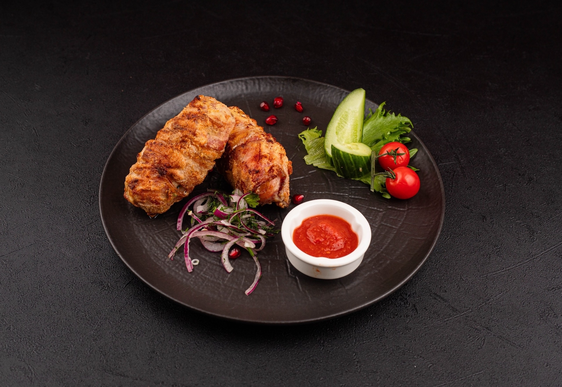 Куриные рулетики в беконе