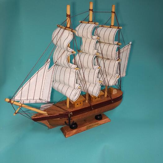 Корабль средний