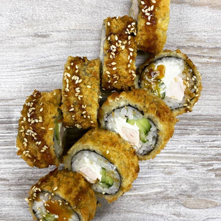 Жареный с курицей 8 шт