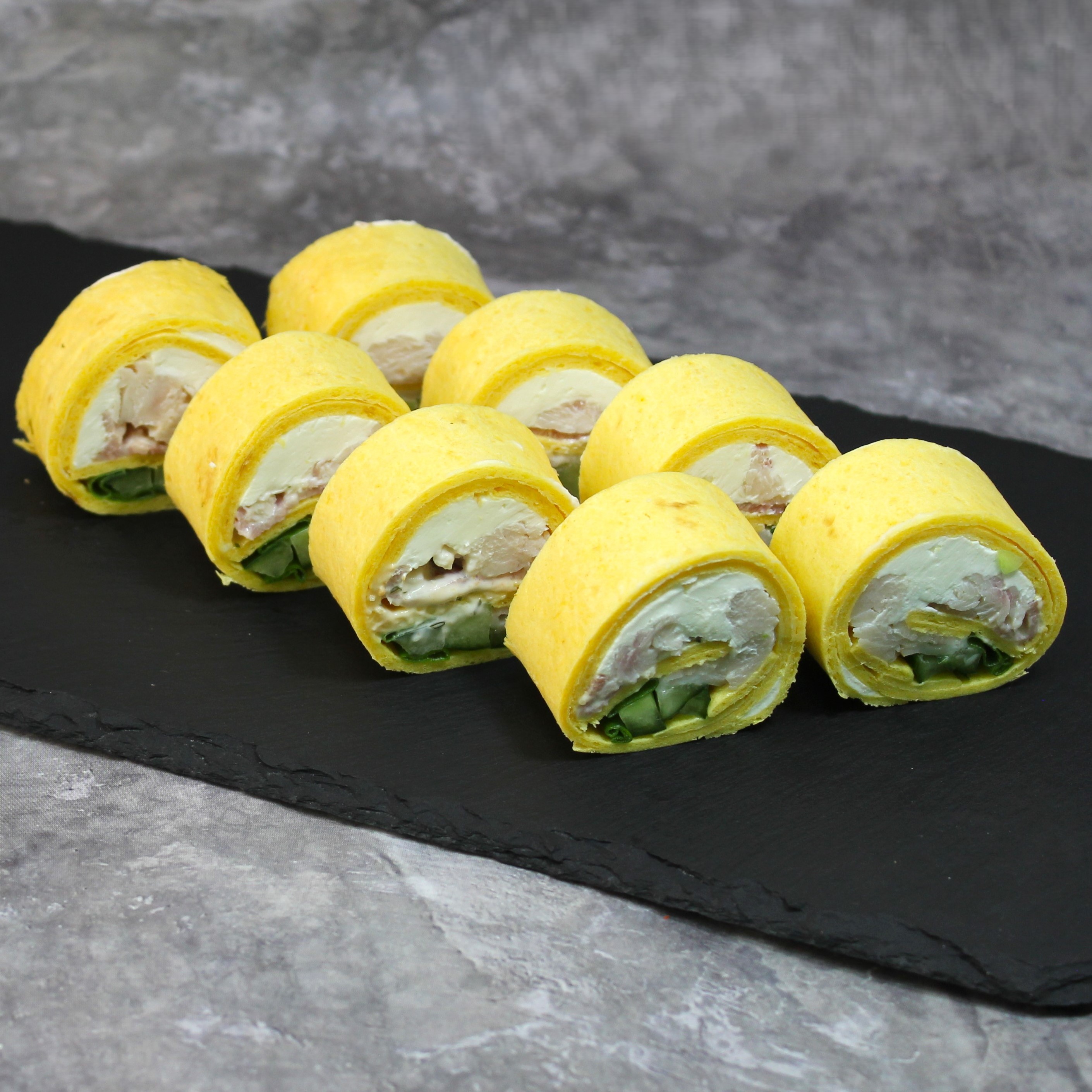 Тортилья с курицей и беконом