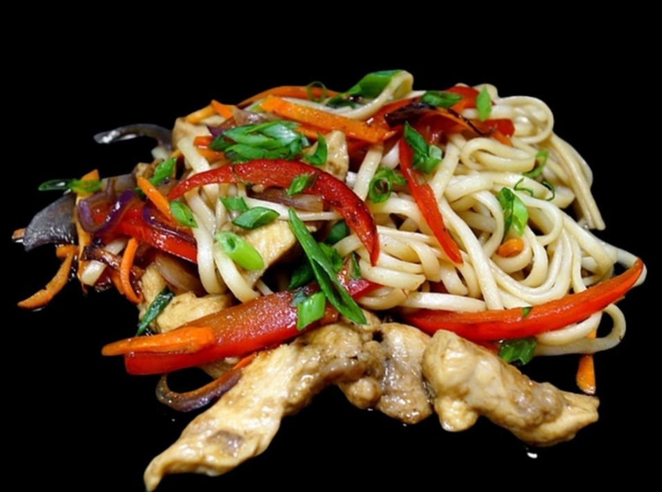 Удон с курицей