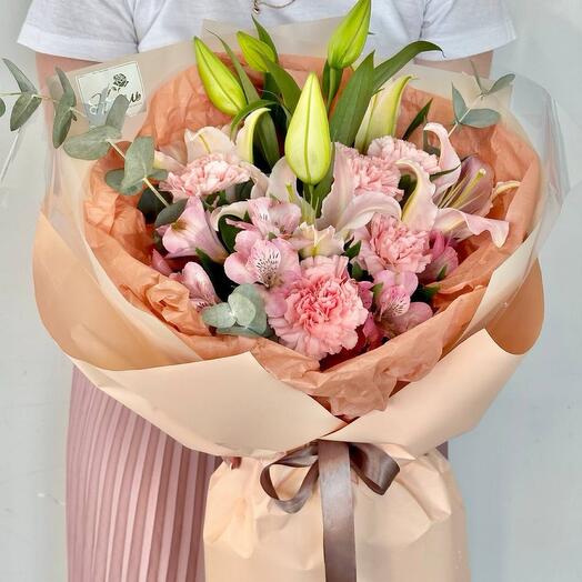 Авторский букет «На рассвете» из диантусов