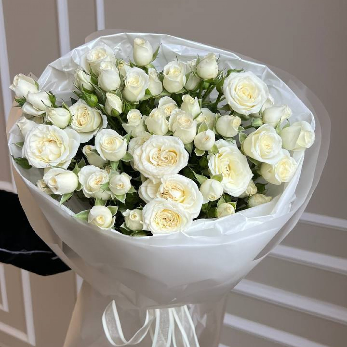 Букет из кустовых роз Артикул: 2702