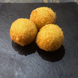 Шарики картофельные с сыром и ветчиной 3шт