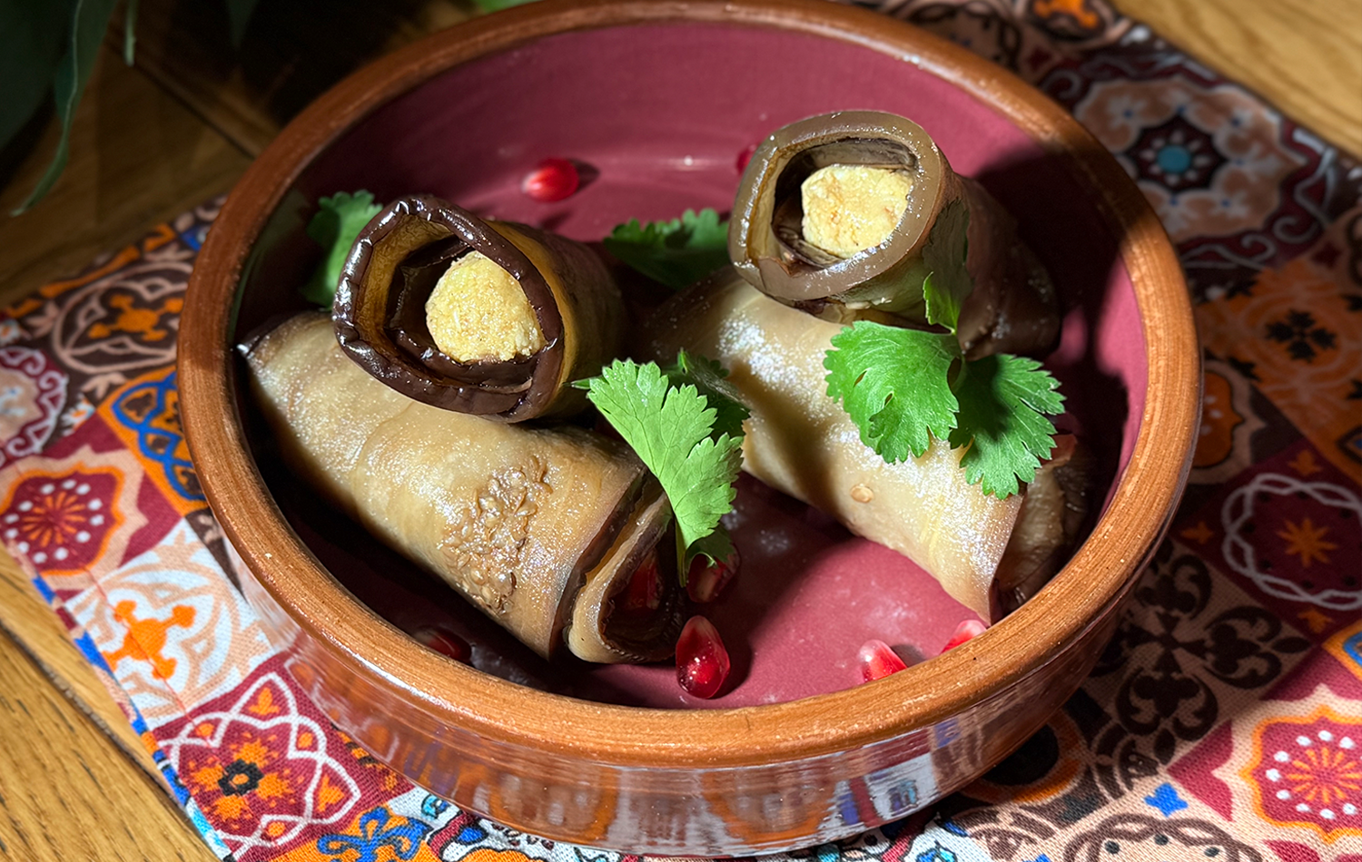 Рулеты из баклажанов с сыром и орехами