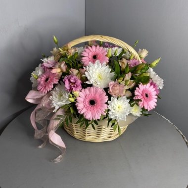 Корзина "Вальс цветов"