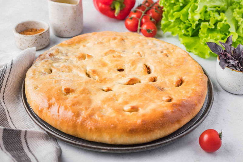 Осетинский пирог с сыром и курицей
