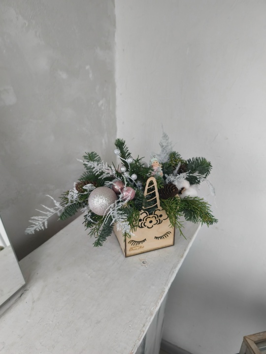  Зимняя композиция из нобилиса